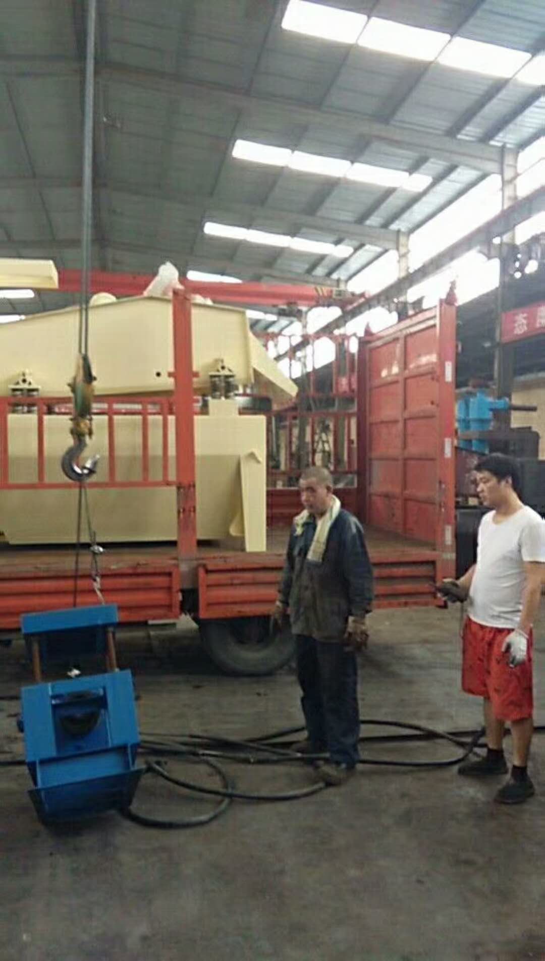 �l(f��)��������ɽ�ľ�ɽ�ļ�(x��)ɳ���ՙC(j��)